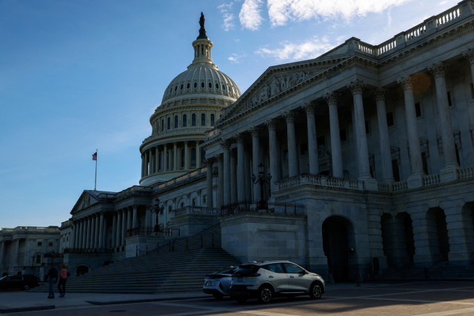 Pivotal U.S. Election to Determine Congressional Balance