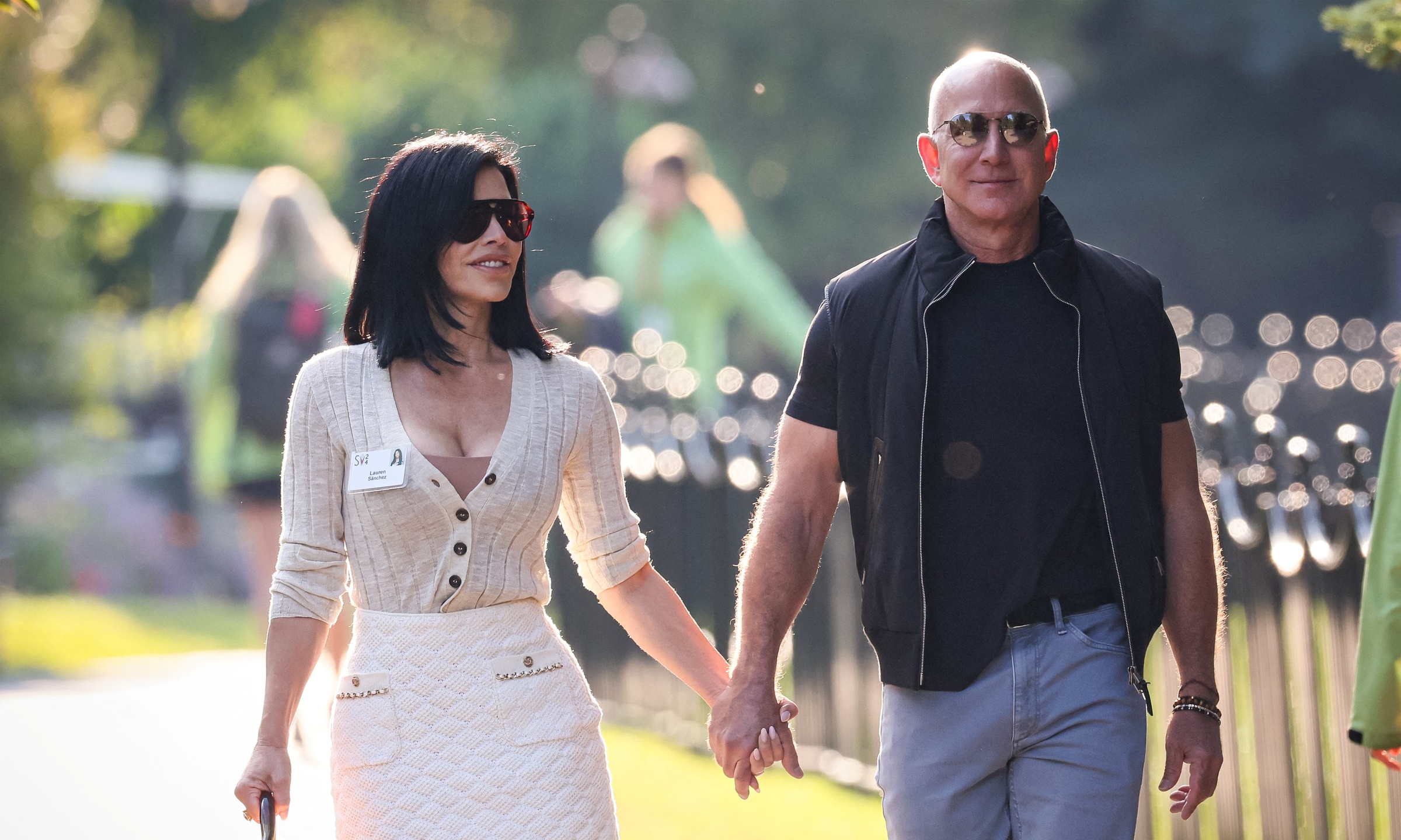 Billionaire Jeff Bezos May Spend $600 Million on Wedding