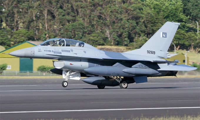 U.S. Restrictions Limit Pakistan’s Use of F-16s Against Indian Fighter Jets
