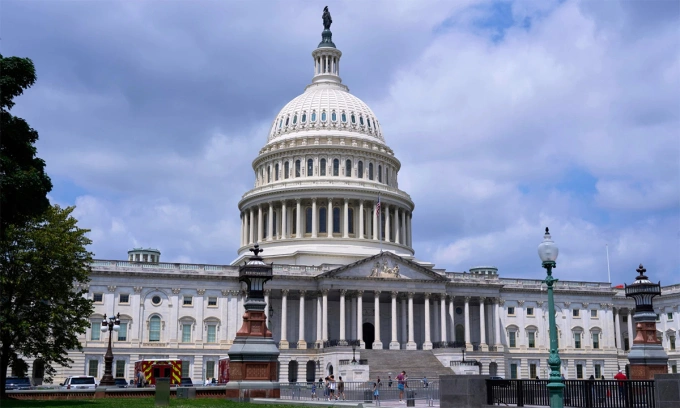U.S. Senate Narrowly Passes Trump’s Sweeping “Big, Beautiful Bill”
