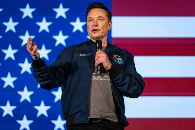 Elon Musk says those who criticize Trump are the real 'threat'