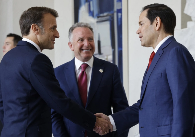 Trump Envoys Meet With European Leaders in Paris to Discuss Ukraine Peace Path