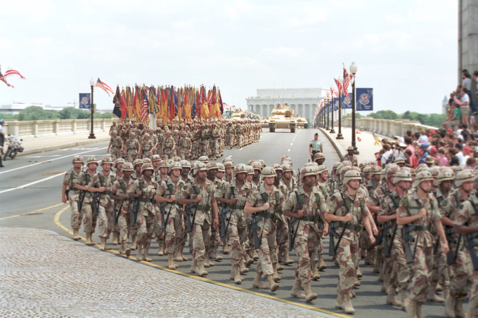 U.S. to Hold Military Parade on Trump’s Birthday