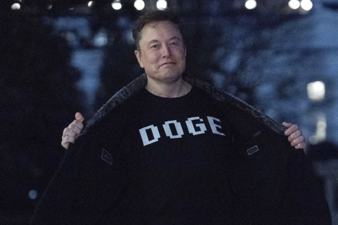Elon Musk Steps Down From Trump Administration After Leading Government Efficiency Push