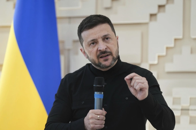 Zelensky Urges Tougher Sanctions on Russia if Istanbul Peace Talks Collapse