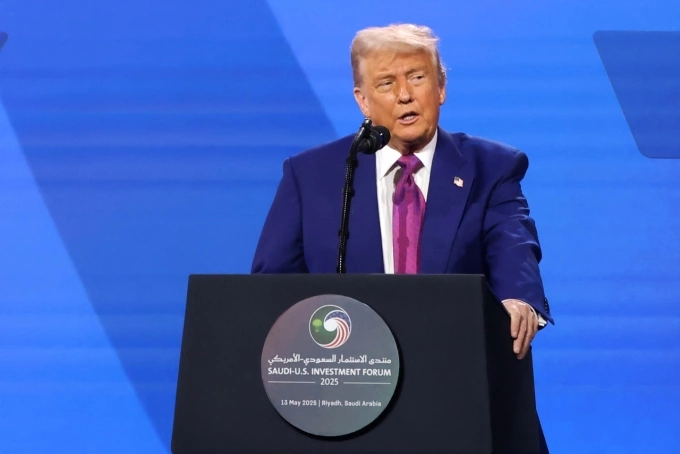 Trump Announces Plan to Lift U.S. Sanctions on Syria, Paving Way for Post-War Reconstruction