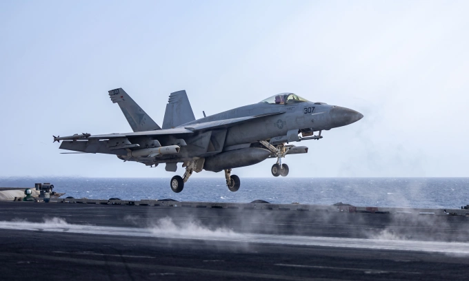 U.S. Navy Pilot ‘Leapt from Cockpit’ Before F/A-18E Crashed into the Red Sea