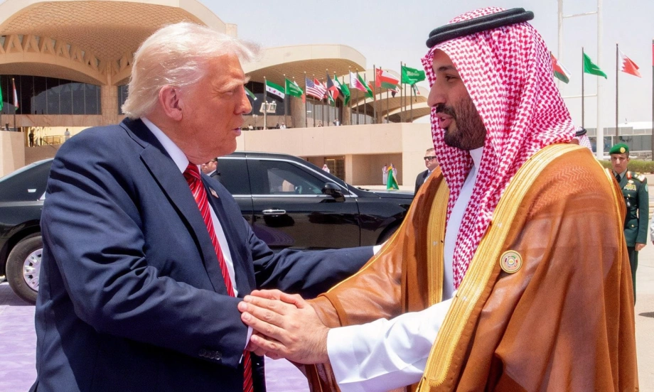 Viral Farewell Moment Between Trump and Saudi Crown Prince Captivates Social Media